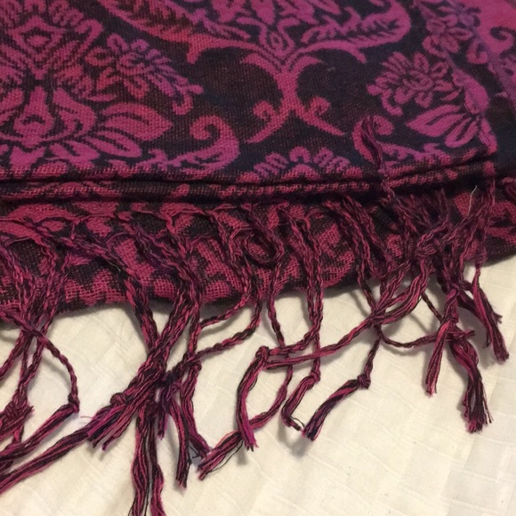 Scarf - Picture 3 of 3